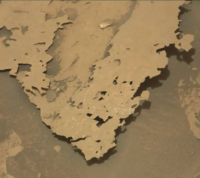 Sol 1698: Mast Camera (Mastcam)