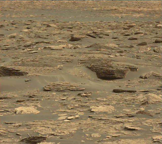 Sol 1700: Mast Camera (Mastcam)