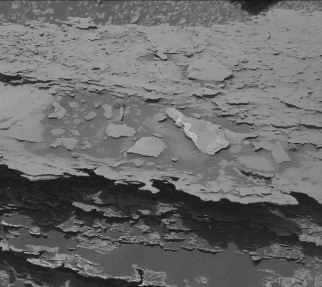 Sol 1700: Mast Camera (Mastcam)