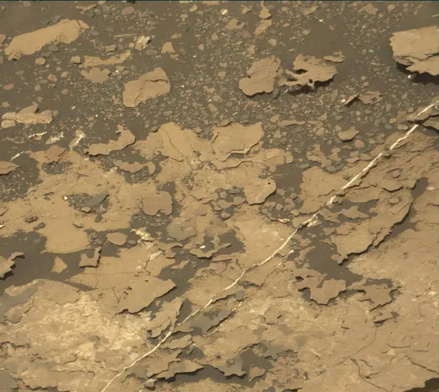 Sol 1702: Mast Camera (Mastcam)