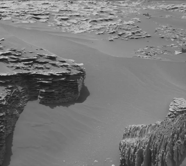 Sol 1707: Mast Camera (Mastcam)