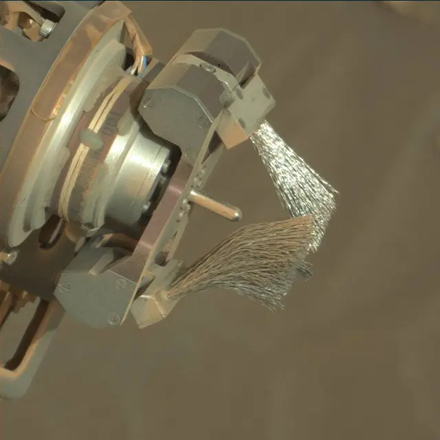 Sol 1710: Mast Camera (Mastcam)
