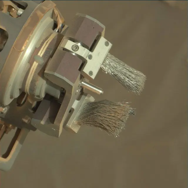 Sol 1710: Mast Camera (Mastcam)