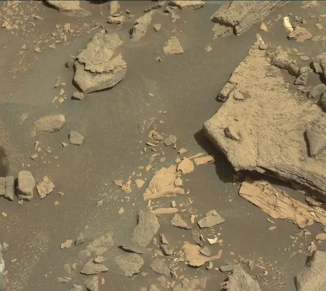 Sol 1712: Mast Camera (Mastcam)