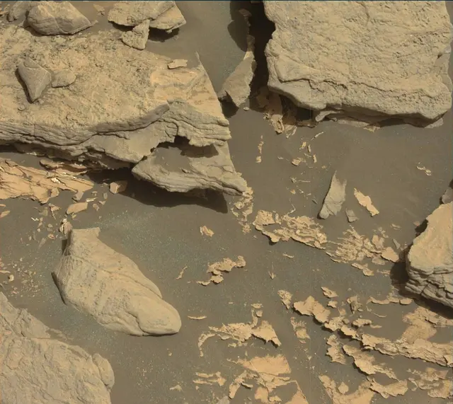 Sol 1712: Mast Camera (Mastcam)