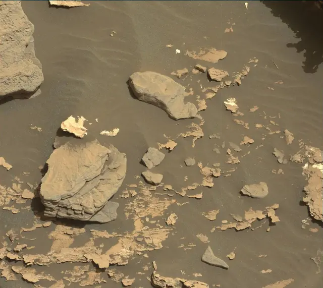 Sol 1712: Mast Camera (Mastcam)