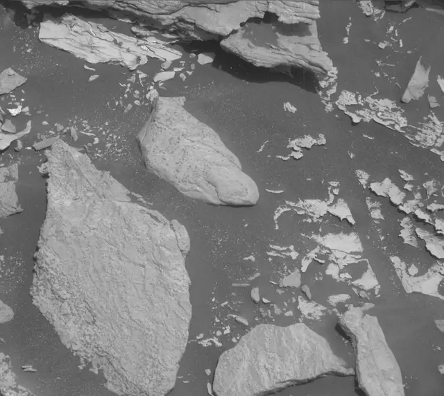 Sol 1714: Mast Camera (Mastcam)