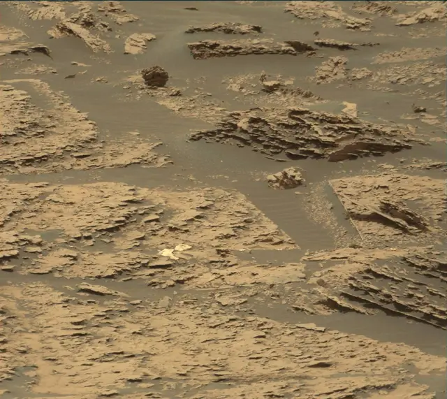 Sol 1714: Mast Camera (Mastcam)