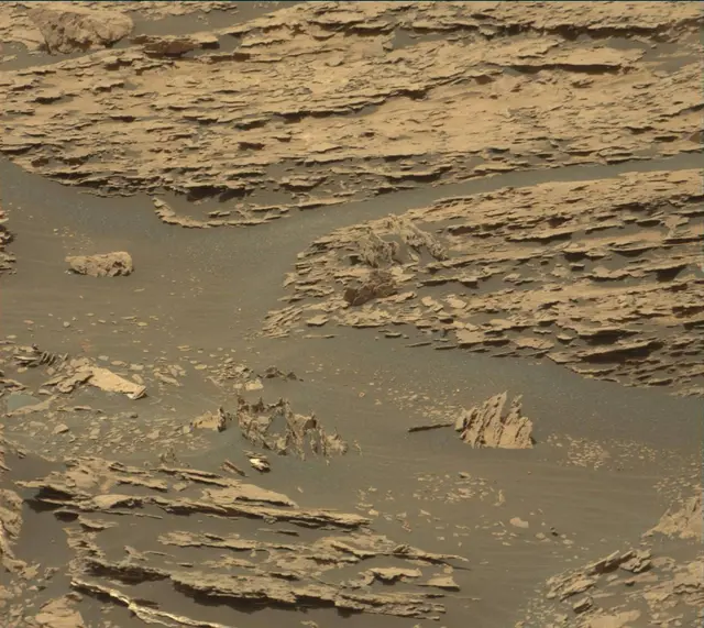 Sol 1714: Mast Camera (Mastcam)