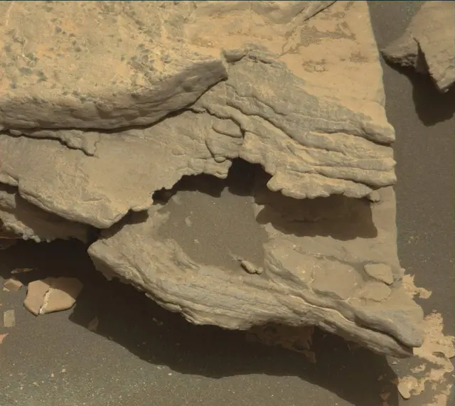 Sol 1714: Mast Camera (Mastcam)