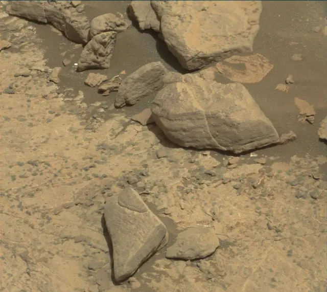 Sol 1714: Mast Camera (Mastcam)