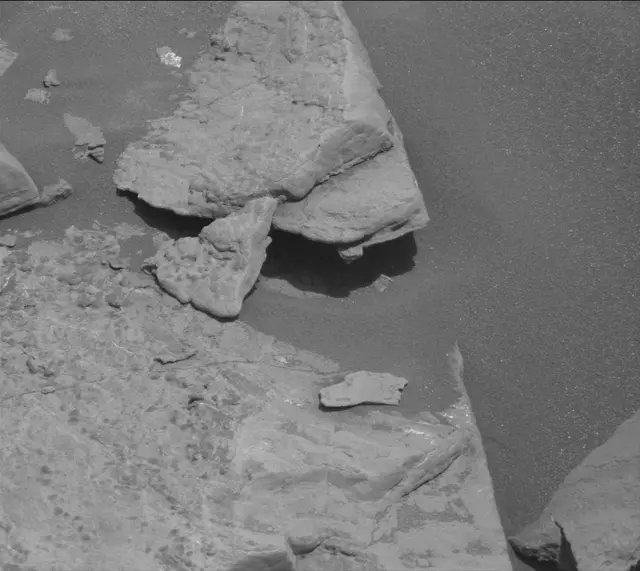 Sol 1714: Mast Camera (Mastcam)