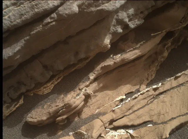 Sol 1714: Mars Hand Lens Imager (MAHLI)