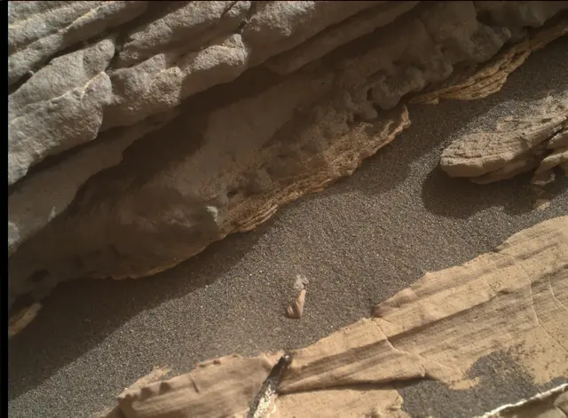 Sol 1714: Mars Hand Lens Imager (MAHLI)