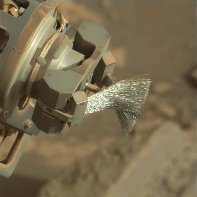 Sol 1715: Mast Camera (Mastcam)