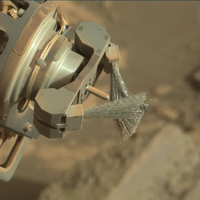 Sol 1715: Mast Camera (Mastcam)