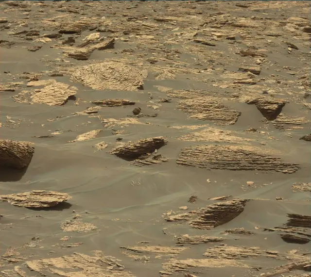 Sol 1717: Mast Camera (Mastcam)