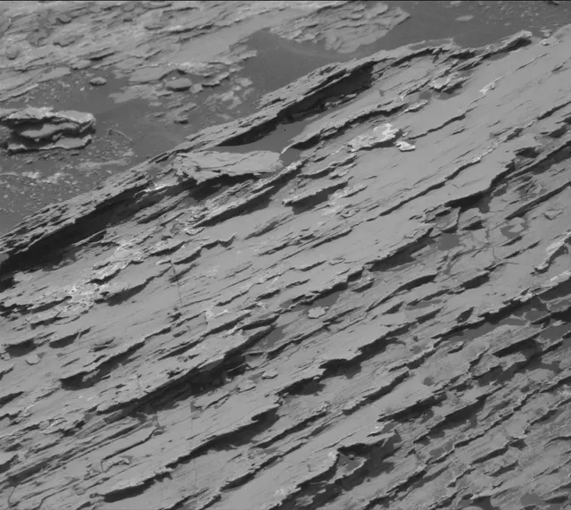 Sol 1719: Mast Camera (Mastcam)