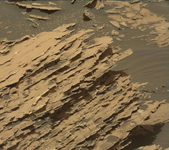 Sol 1719: Mast Camera (Mastcam)