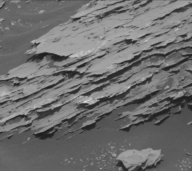 Sol 1719: Mast Camera (Mastcam)