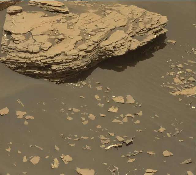 Sol 1721: Mast Camera (Mastcam)