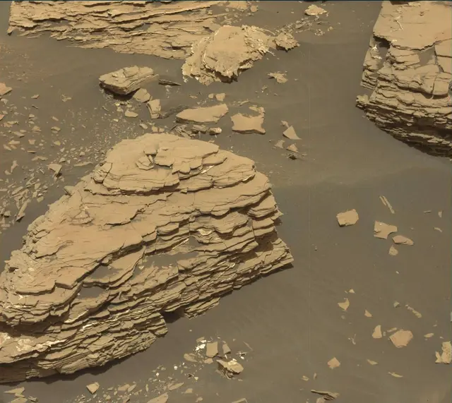 Sol 1721: Mast Camera (Mastcam)