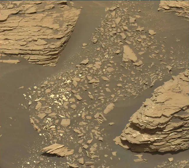 Sol 1721: Mast Camera (Mastcam)