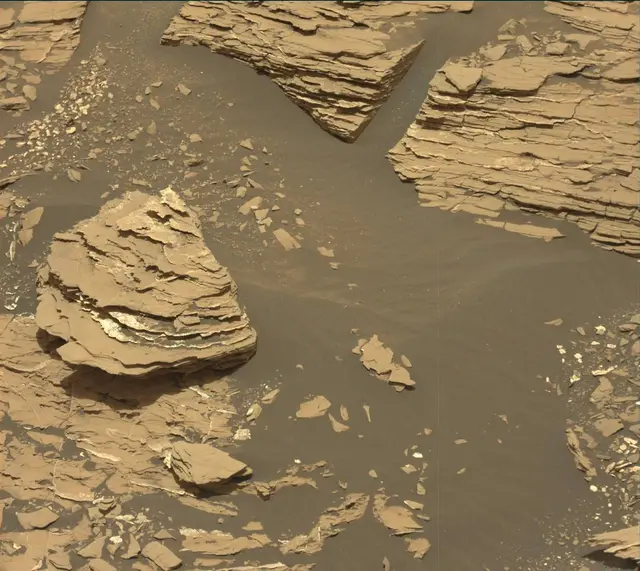 Sol 1721: Mast Camera (Mastcam)