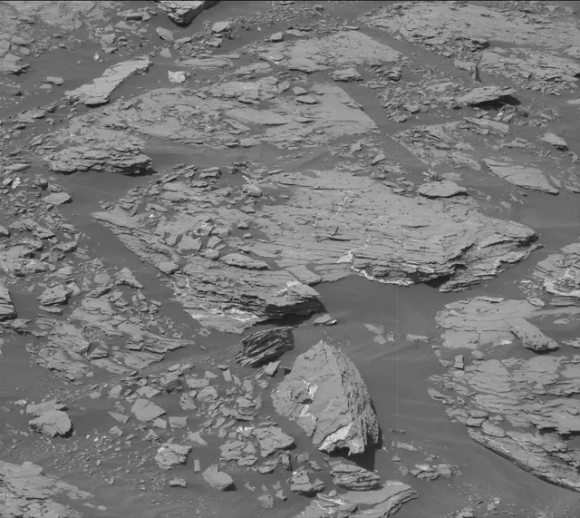 Sol 1724: Mast Camera (Mastcam)