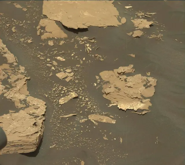 Sol 1724: Mast Camera (Mastcam)