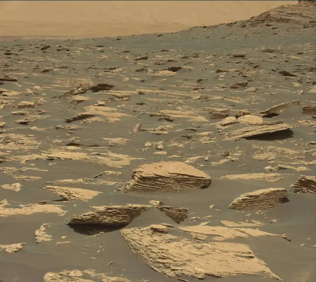 Sol 1724: Mast Camera (Mastcam)