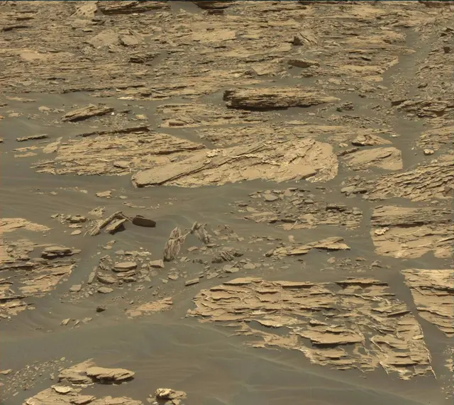 Sol 1726: Mast Camera (Mastcam)