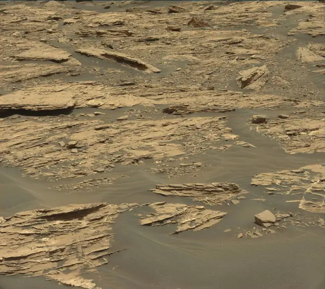 Sol 1726: Mast Camera (Mastcam)