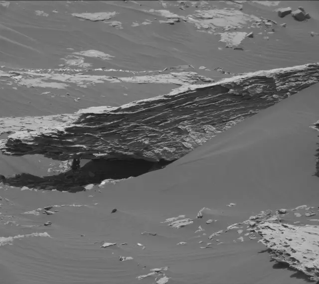 Sol 1727: Mast Camera (Mastcam)