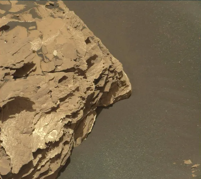 Sol 1728: Mast Camera (Mastcam)