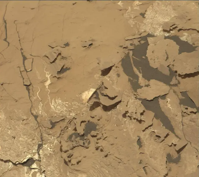 Sol 1728: Mast Camera (Mastcam)