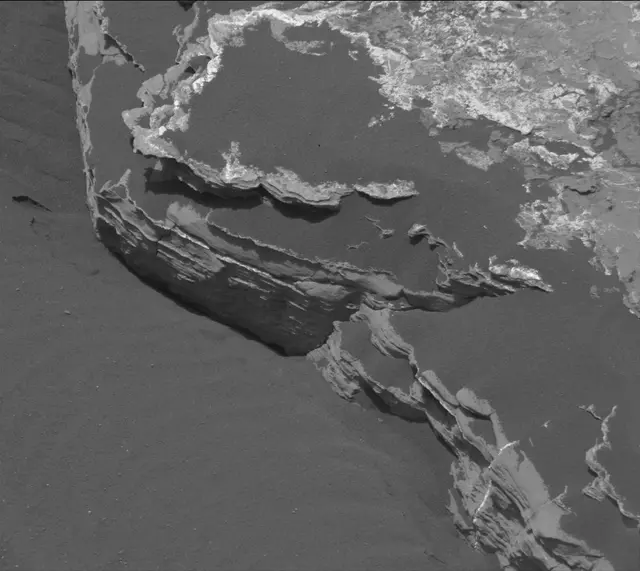 Sol 1732: Mast Camera (Mastcam)