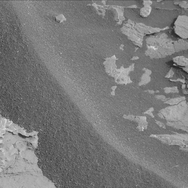 Sol 1732: Mast Camera (Mastcam)