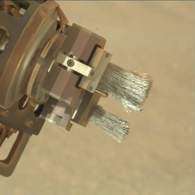 Sol 1736: Mast Camera (Mastcam)