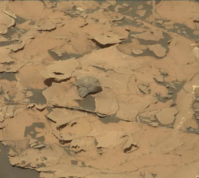 Sol 1739: Mast Camera (Mastcam)