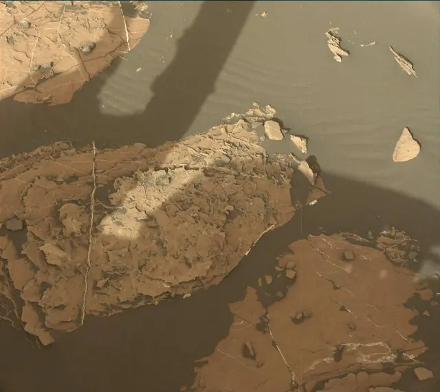 Sol 1741: Mast Camera (Mastcam)