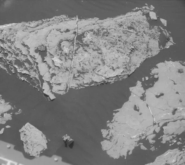 Sol 1745: Mast Camera (Mastcam)