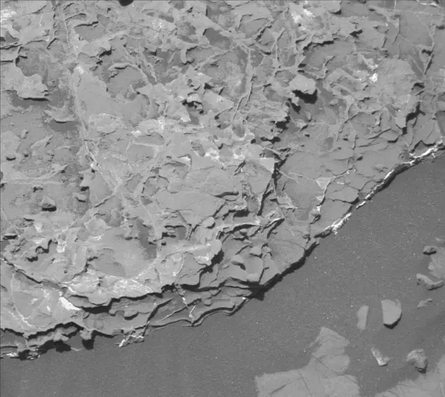 Sol 1745: Mast Camera (Mastcam)