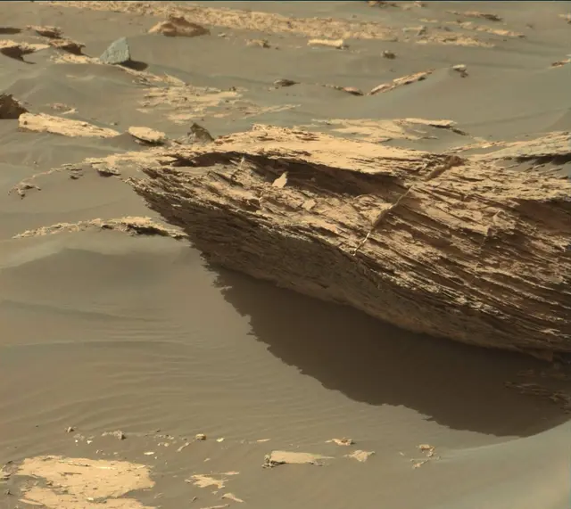Sol 1745: Mast Camera (Mastcam)
