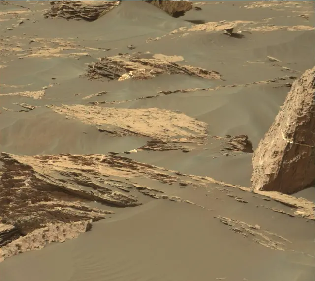 Sol 1745: Mast Camera (Mastcam)