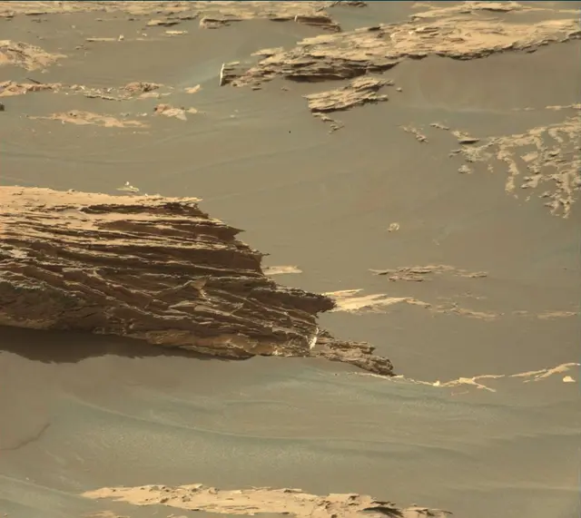 Sol 1745: Mast Camera (Mastcam)