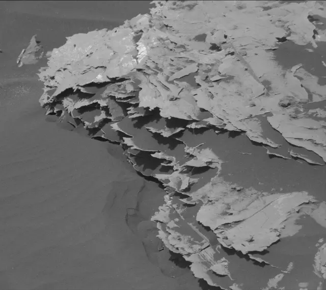 Sol 1748: Mast Camera (Mastcam)
