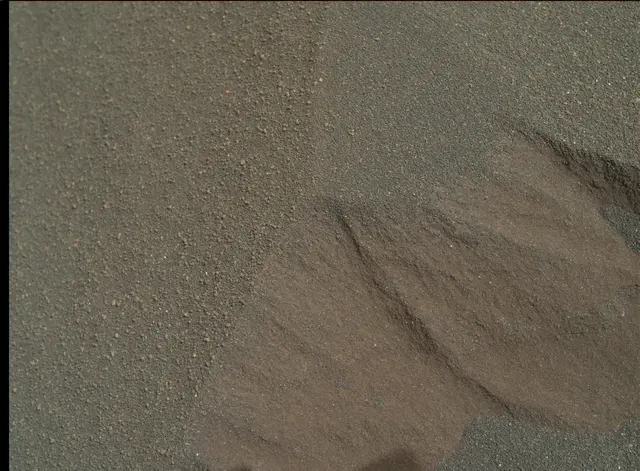 Sol 1749: Mars Hand Lens Imager (MAHLI)