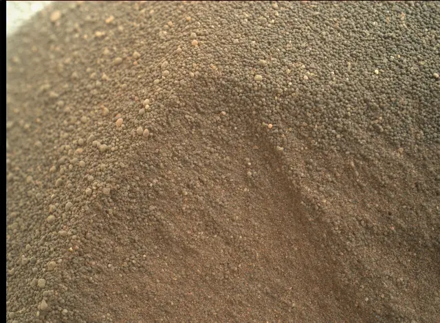 Sol 1749: Mars Hand Lens Imager (MAHLI)
