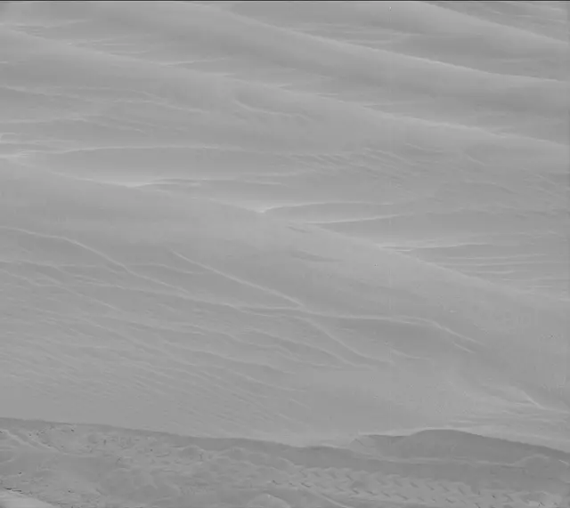 Sol 1752: Mast Camera (Mastcam)